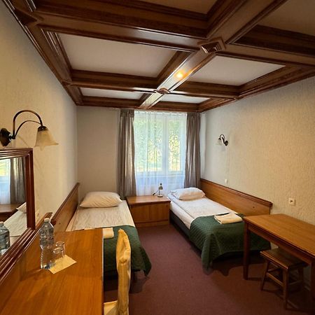 Hotel Victoria Łubowo Kültér fotó